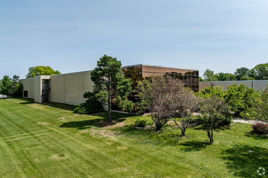 4700 S 19th St, Lincoln, NE for lease - Primary Photo - Image 1 of 6