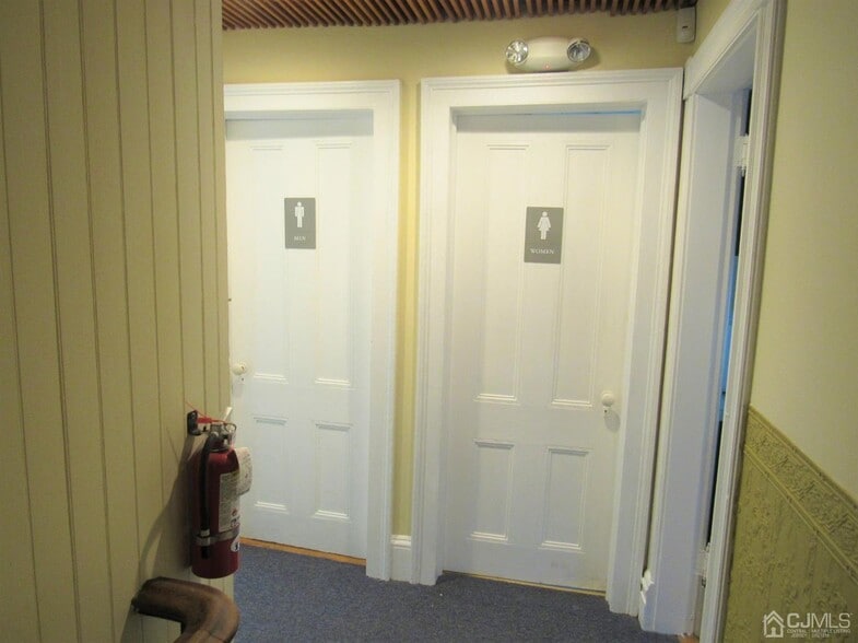 623 Georges Rd, North Brunswick, NJ for lease - Interior Photo - Image 3 of 7