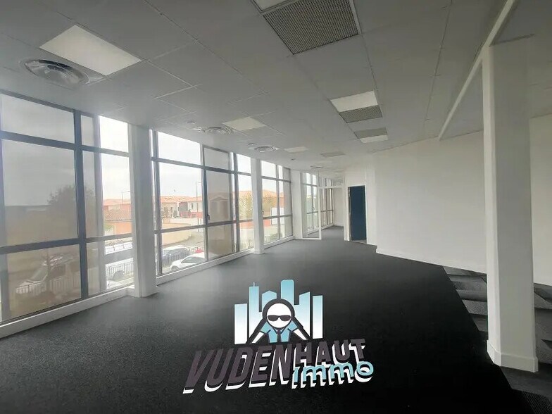Office in Colomiers for lease - Interior Photo - Image 2 of 9