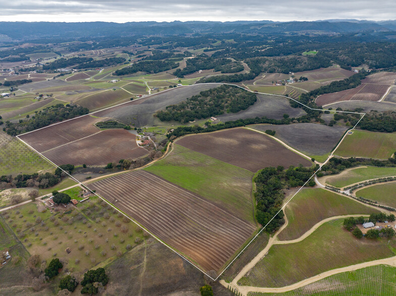 2137 Live Oak Rd, Paso Robles, CA for sale - Building Photo - Image 2 of 71