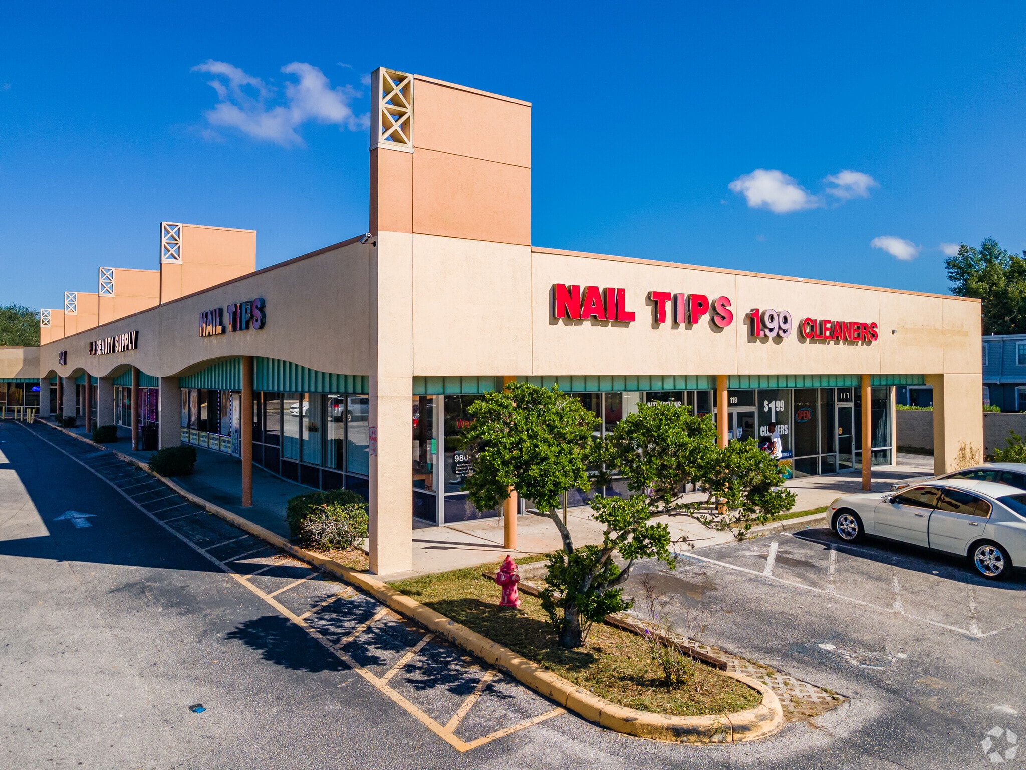 5014 E Busch Blvd, Tampa, FL 33617 Jack's Square Shopping Center