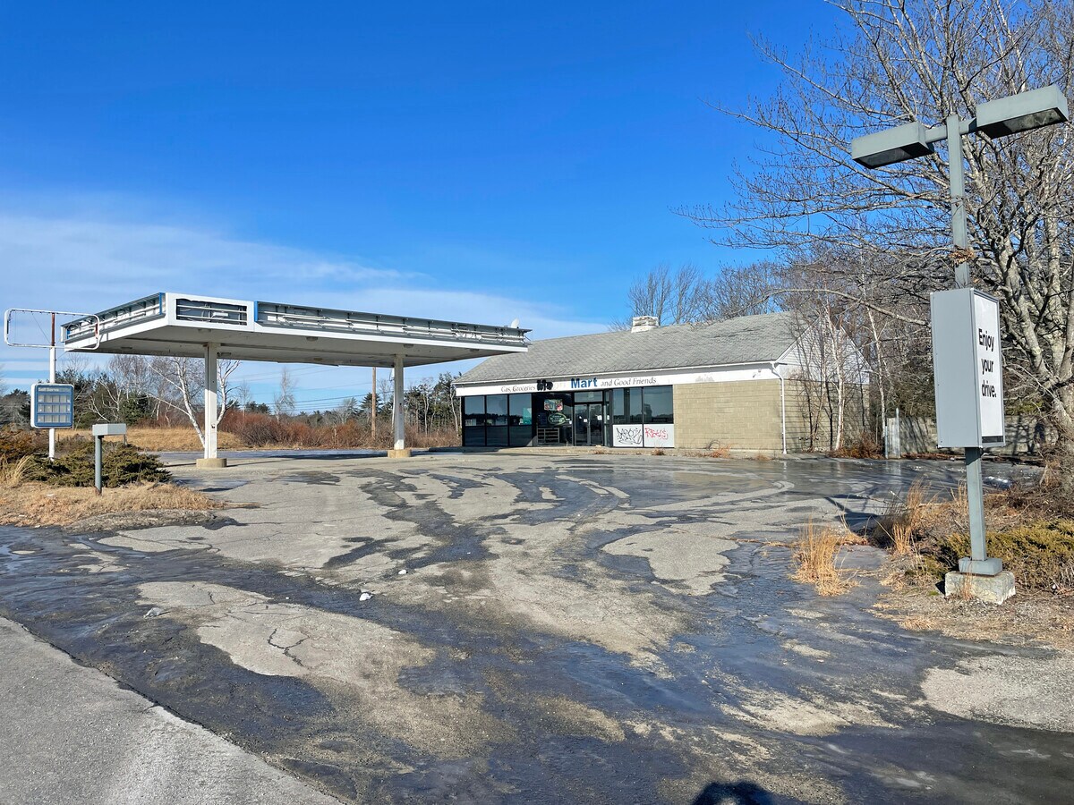 101 Bath Rd, Brunswick, ME 04011