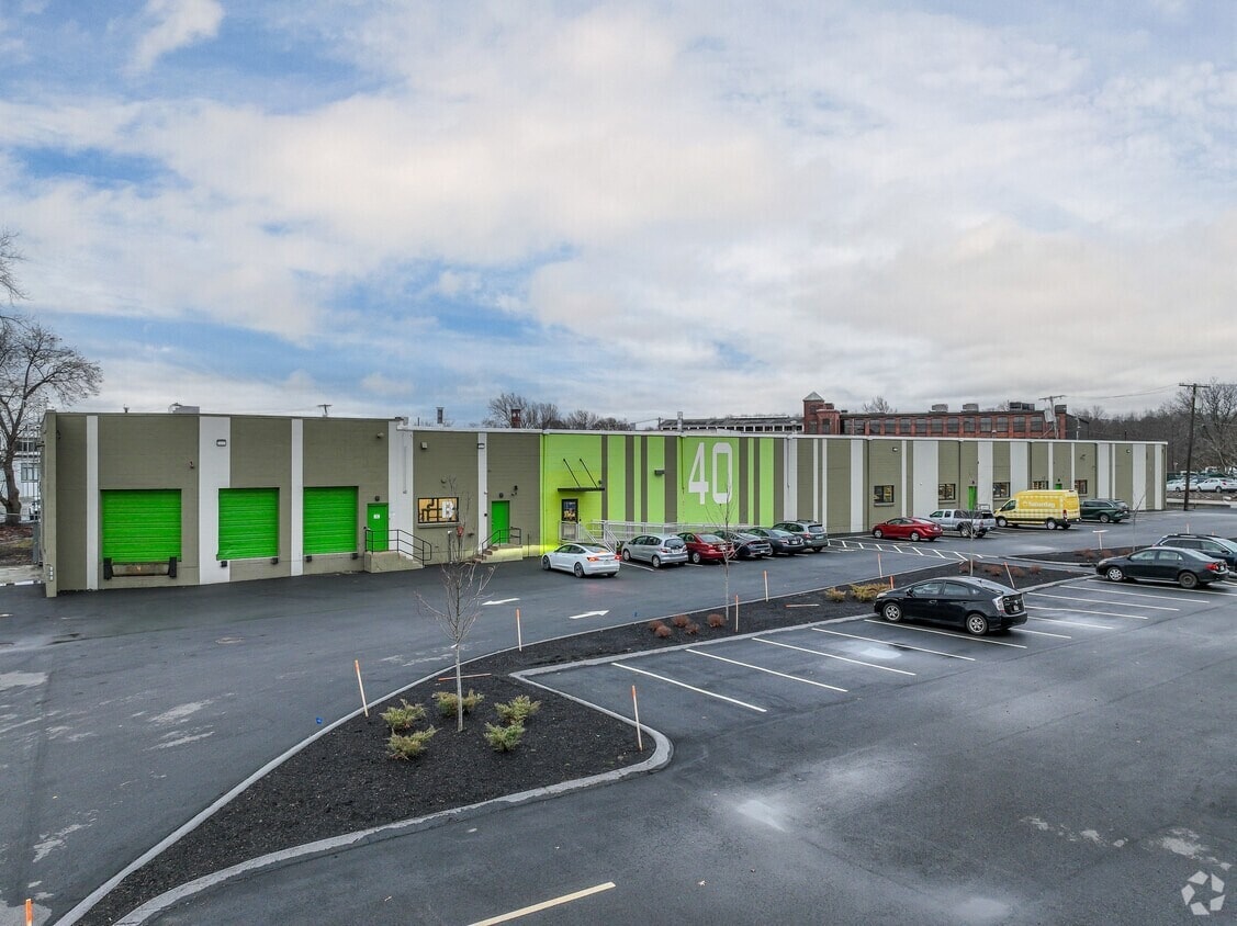 40 Green River Way, Watertown, MA for lease Primary Photo- Image 1 of 4