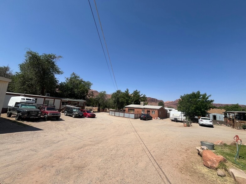 221 E 200 N, Moab, UT for sale - Building Photo - Image 2 of 16