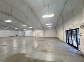 1522 Veterans Pky, Columbus, GA for lease Interior Photo- Image 2 of 4