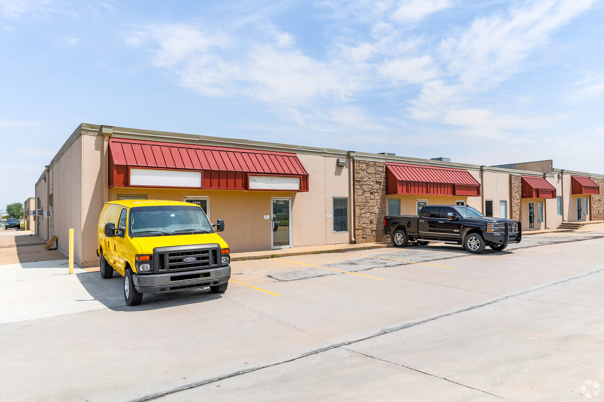 5802-5888 S 129th Ave, Tulsa, OK for lease Building Photo- Image 1 of 8