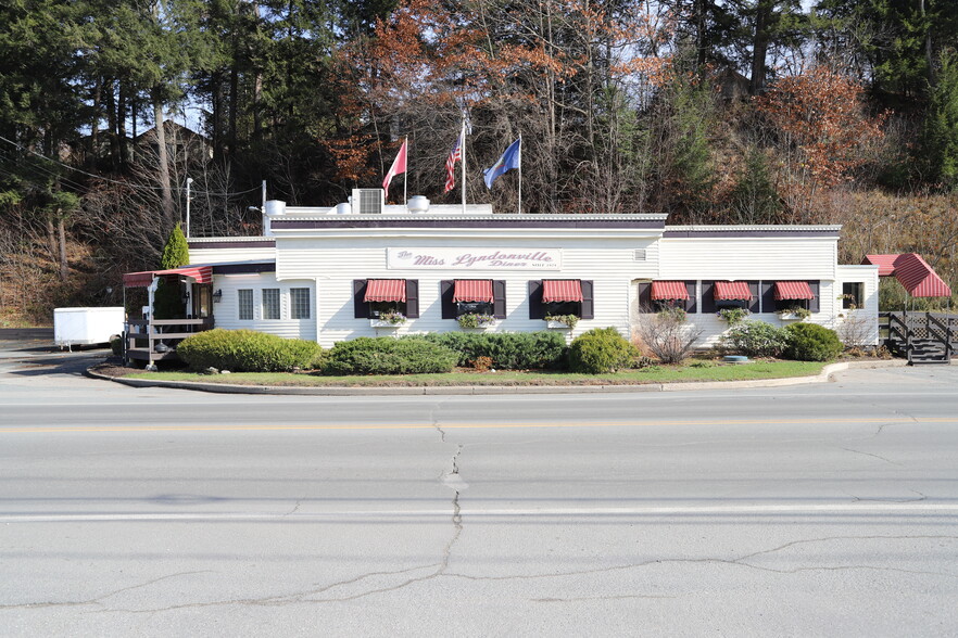 686 Broad St, Lyndonville, VT for sale - Building Photo - Image 2 of 13