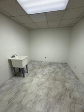 1704 Southside Blvd, Jacksonville, FL for lease Interior Photo- Image 1 of 5