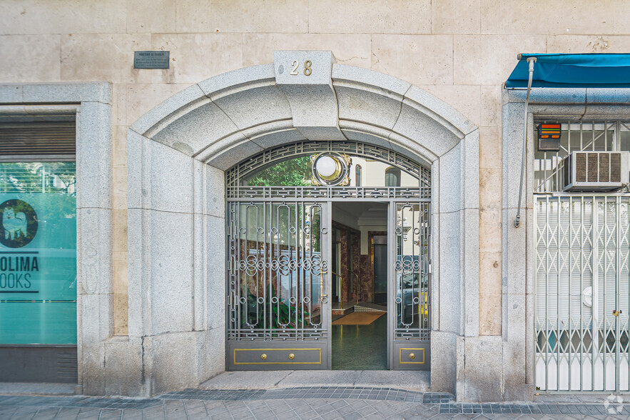 Multifamily in Madrid, MAD for sale - Building Photo - Image 3 of 3