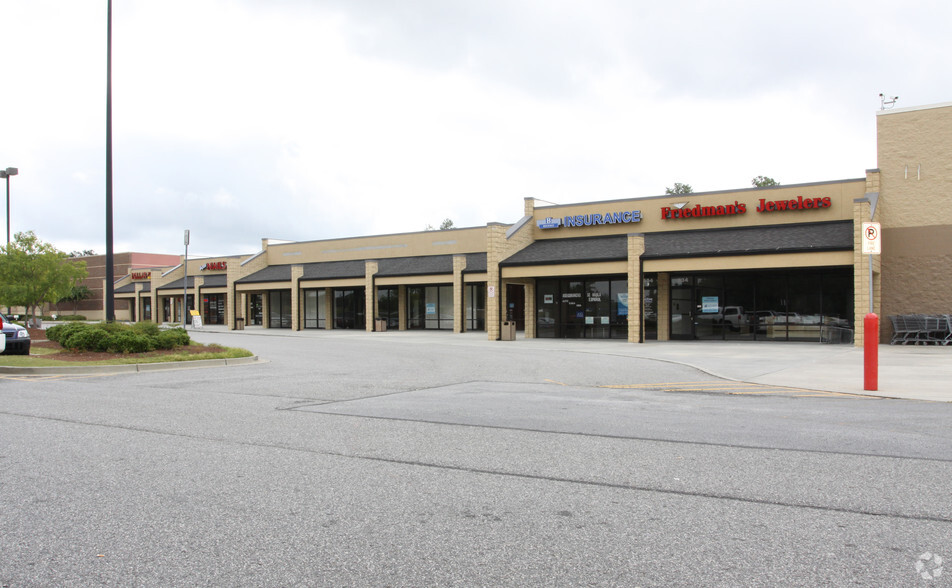 722 Collins Hill Rd, Lawrenceville, GA for lease - Building Photo - Image 1 of 8