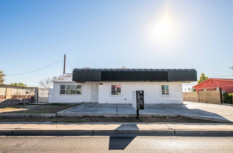 507 S Decatur Blvd, Las Vegas, NV for sale - Building Photo - Image 1 of 27