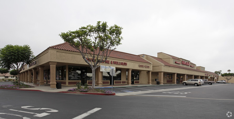 12761-12913 Harbor Blvd, Garden Grove, CA for lease - Building Photo - Image 3 of 7