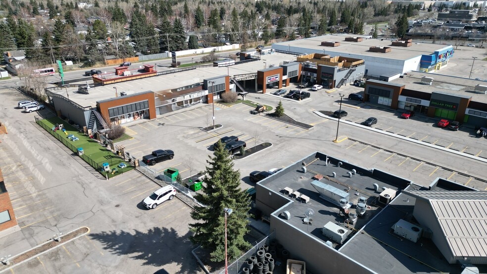 10440 Macleod Trl SE, Calgary, AB for lease - Building Photo - Image 2 of 10