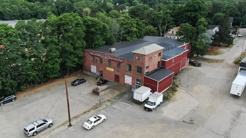 13 Hope Ave, Worcester, MA 01603