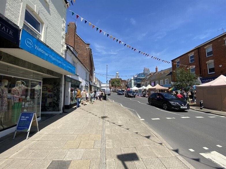 28 South St, Bridport for lease - Building Photo - Image 2 of 2