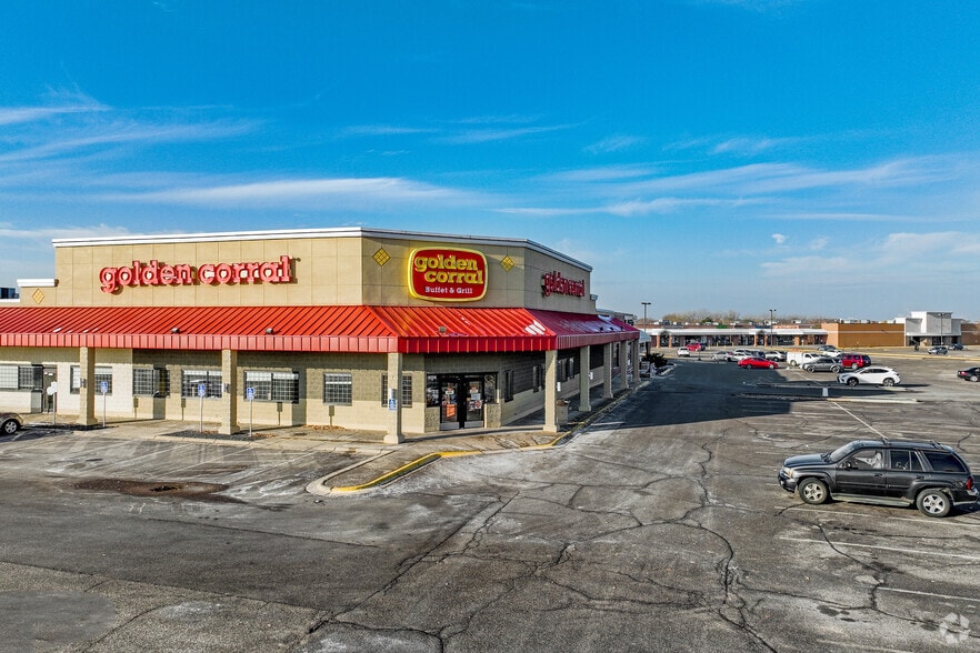 13541-13579 Grove Dr, Maple Grove, MN for lease - Building Photo - Image 3 of 16