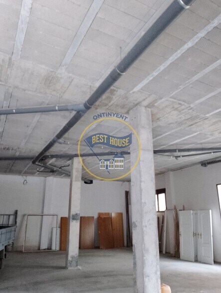 Retail in València for sale - Building Photo - Image 2 of 9