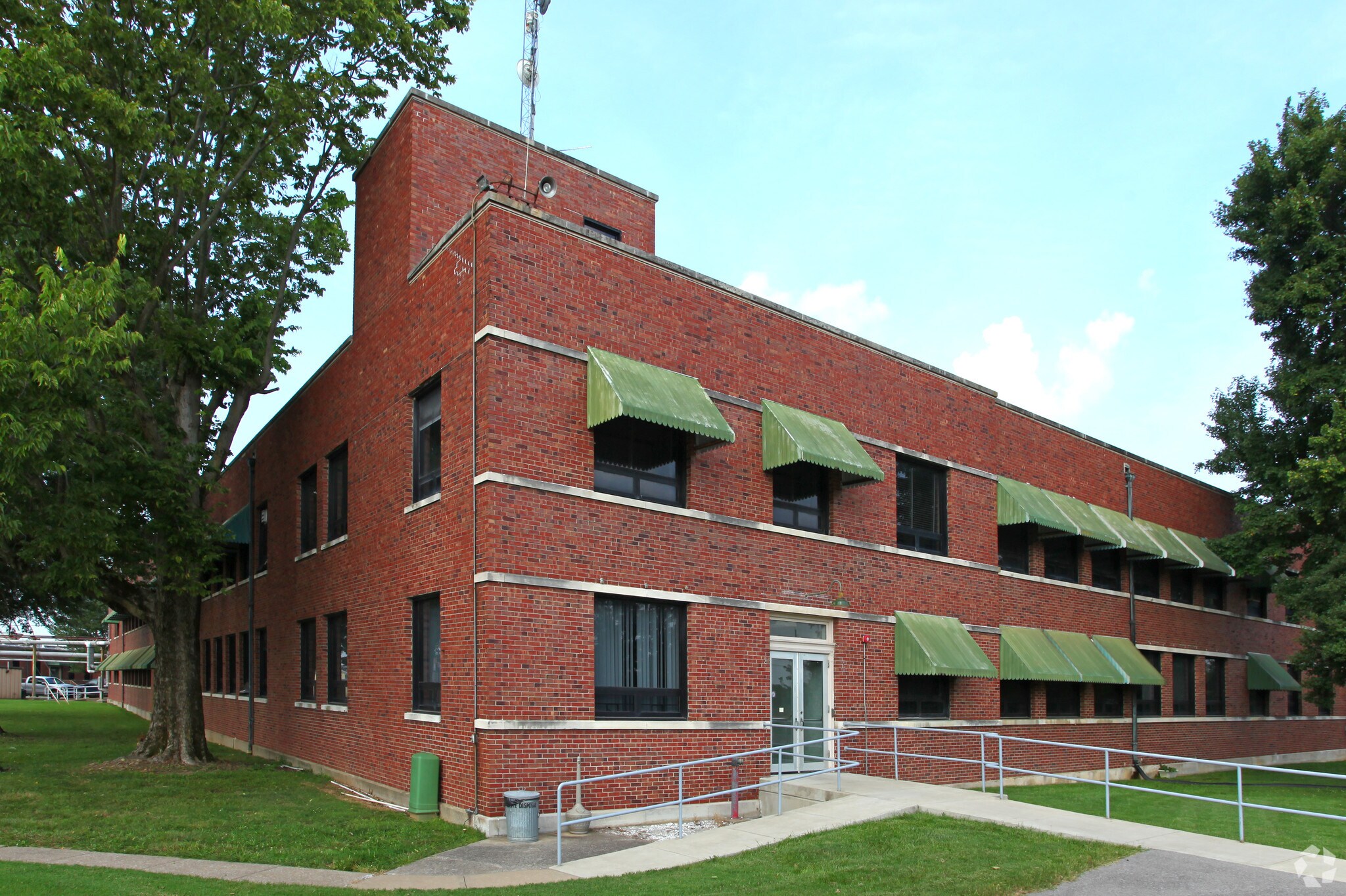 11452 Highway 62, Charlestown, IN for sale Primary Photo- Image 1 of 1