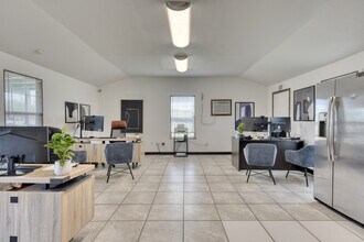 4515 Smith Rd, Von Ormy, TX for lease Interior Photo- Image 2 of 21