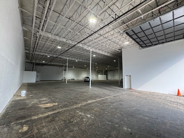 1940 Mission St SE, Salem, OR for lease - Building Photo - Image 1 of 4