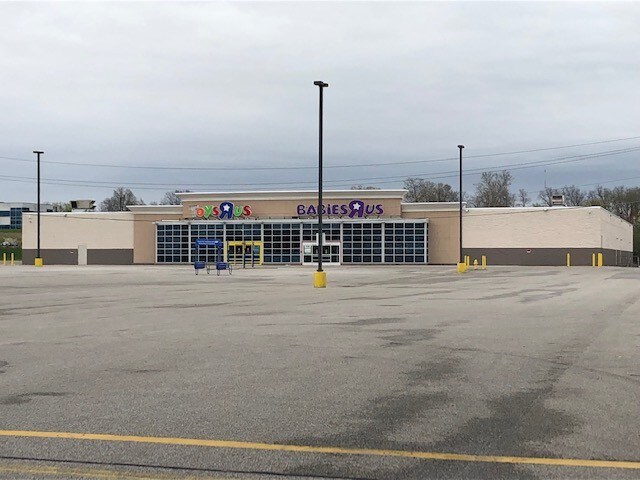 8515 Day Dr, Parma, OH for sale Building Photo- Image 1 of 1