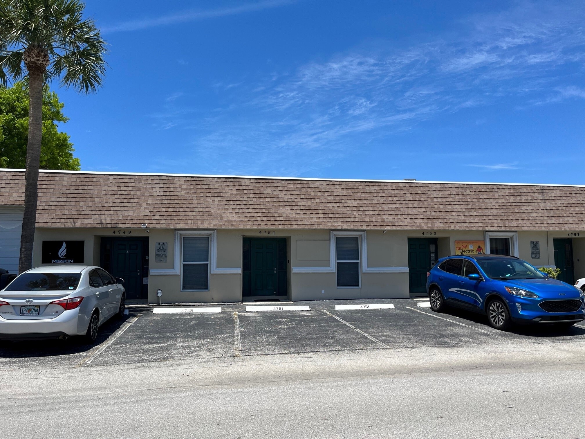4530-4534 NE 11th Ave, Oakland Park, FL for lease Building Photo- Image 1 of 8