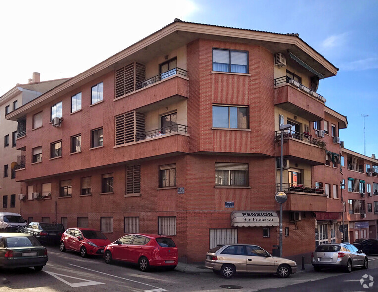 Avenida Doctor Toledo, 32, Las Rozas de Madrid, Madrid for sale - Primary Photo - Image 1 of 2