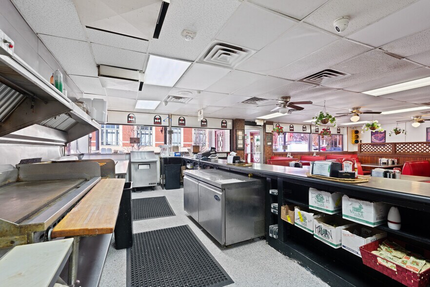 191 E St John St, Spartanburg, SC for lease - Interior Photo - Image 3 of 11