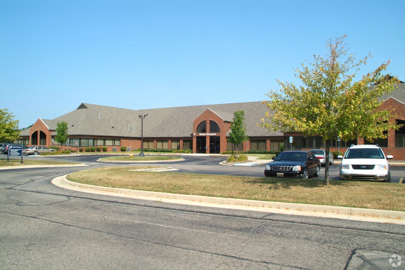 46591 Romeo Plank Rd, Township, MI 48044 Romeo Plank Medical
