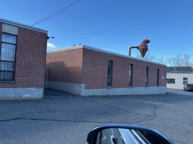 103 S Main St, Unionville, CT for sale - Building Photo - Image 2 of 4