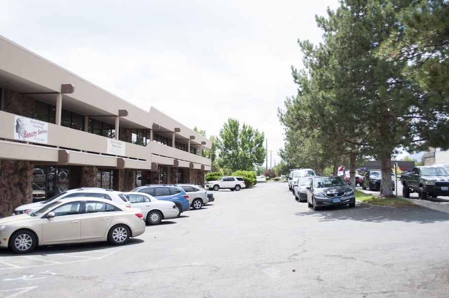 3400 Kauai Ct, Reno, NV for lease - Building Photo - Image 3 of 4