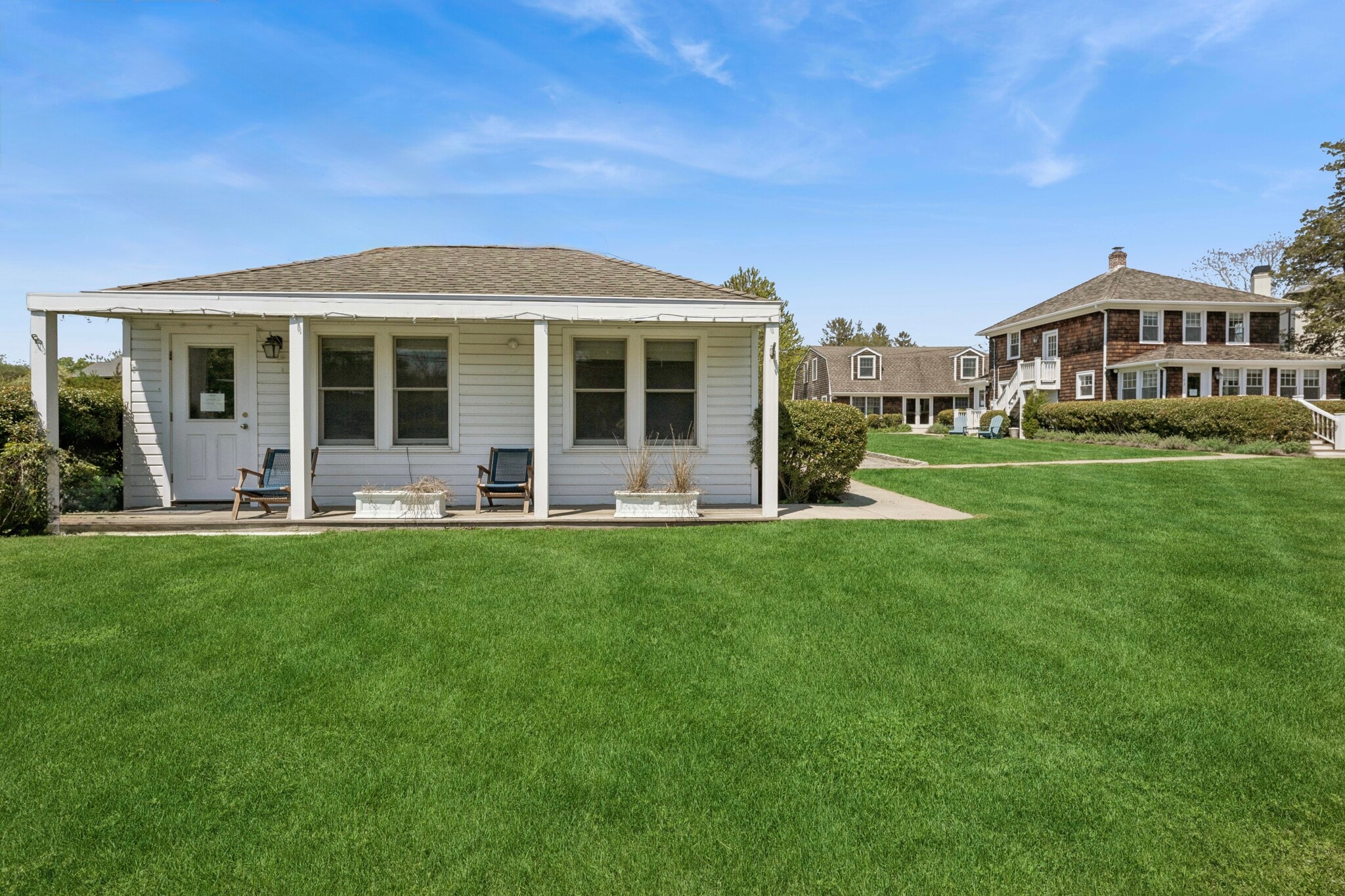 103 Hayground Rd, Water Mill, NY for lease Building Photo- Image 1 of 32