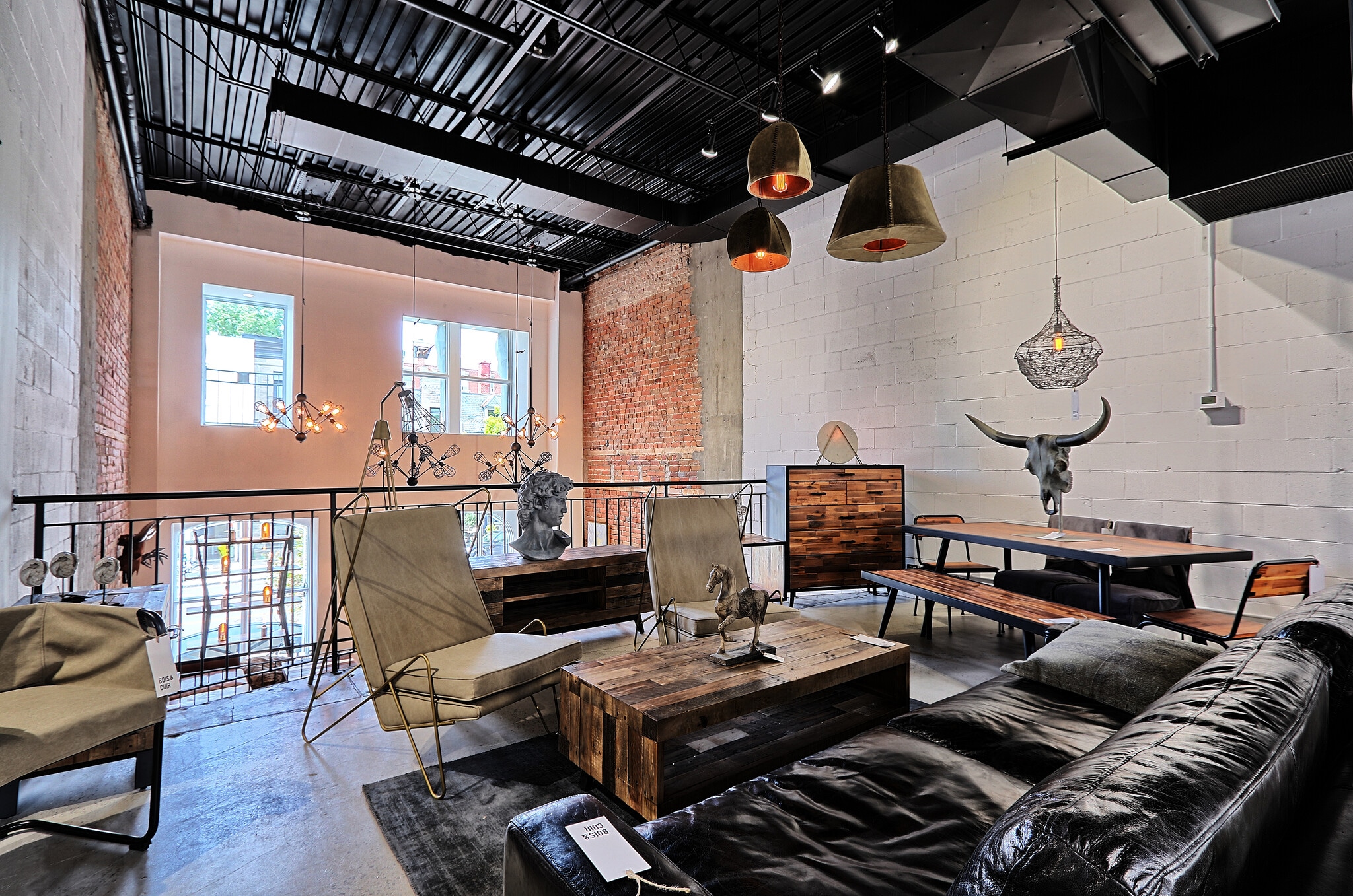 4271-4275 Rue Saint-Denis, Montréal, QC for sale Interior Photo- Image 1 of 2