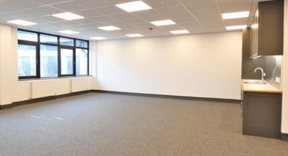 1-7 Ryan Dr, Brentford for lease Interior Photo- Image 2 of 4