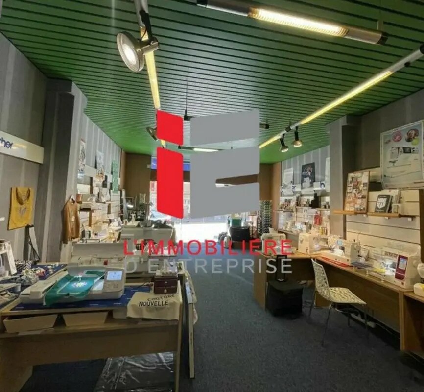 Retail in Lorient for sale Interior Photo- Image 1 of 5