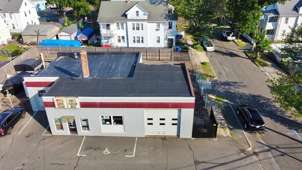 512 Saint James Ave, Springfield, MA for sale - Building Photo - Image 3 of 13