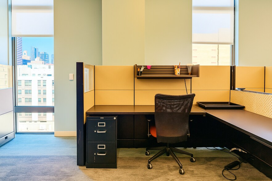 801 Arch St, Philadelphia, PA for lease - Interior Photo - Image 2 of 11