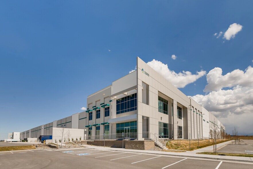 22905 E 19th Ave, Aurora, CO for sale - Building Photo - Image 1 of 1