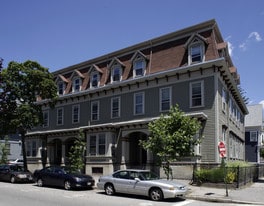 339-343 Thayer St, Providence RI - Student Housing