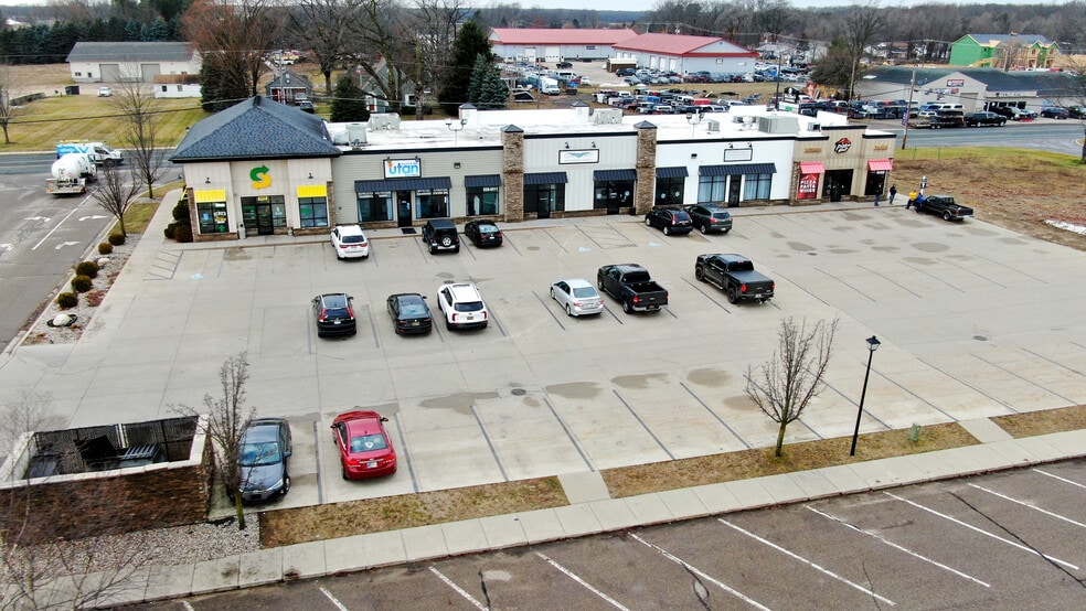 23900 City Center Cir, Mattawan, MI for lease - Building Photo - Image 1 of 2