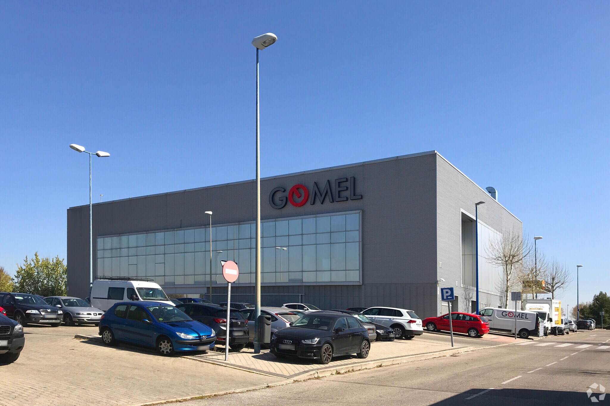 Calle Arroyo del Soto, 2, Leganés, Madrid for sale Primary Photo- Image 1 of 1