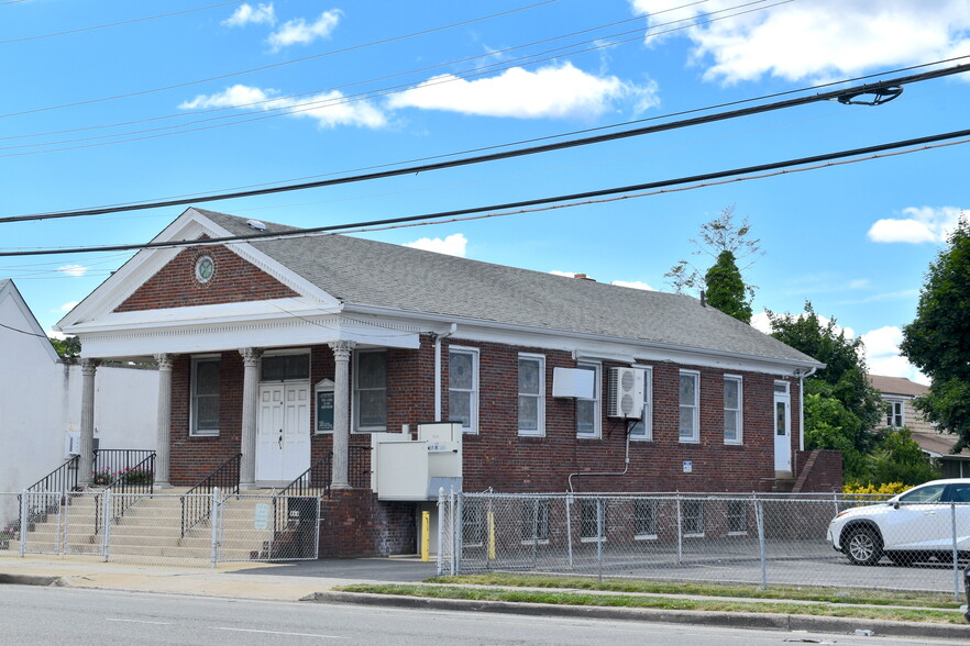 469 S Franklin St, Hempstead, NY for sale - Building Photo - Image 2 of 10