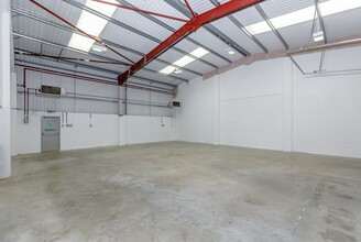 Burnley Rd, Hebden Bridge for lease Interior Photo- Image 2 of 3