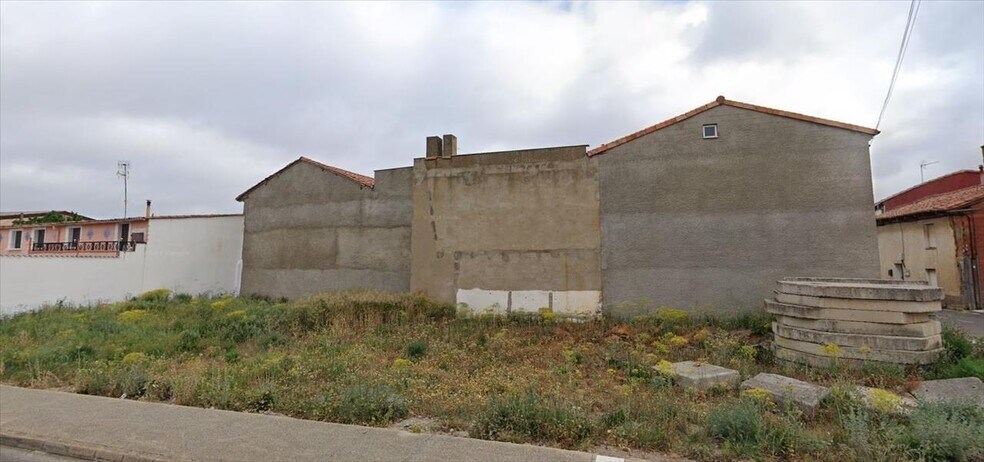 Land in Onzonilla, León for sale - Building Photo - Image 1 of 5