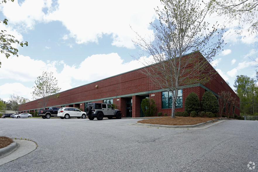 256-288 Hein Dr, Garner, NC for lease - Building Photo - Image 3 of 24