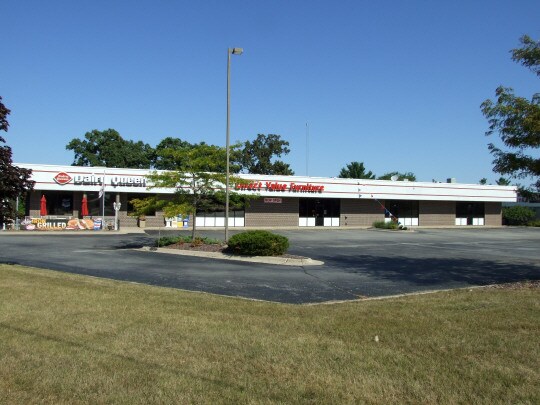 5494 Elevator Rd, Roscoe, IL for sale Primary Photo- Image 1 of 1