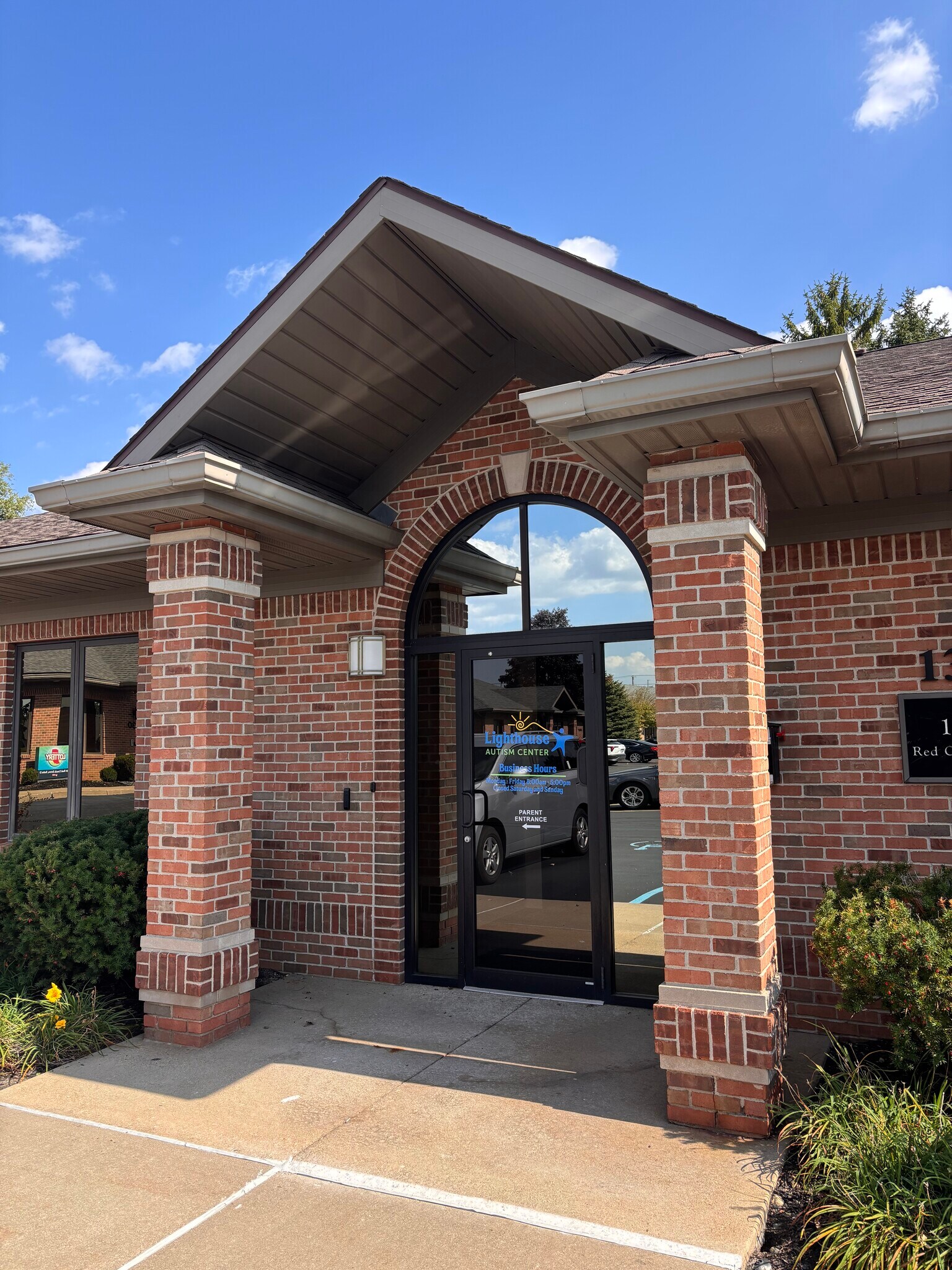 130 Red Coach Dr, Mishawaka, IN for lease Building Photo- Image 1 of 15