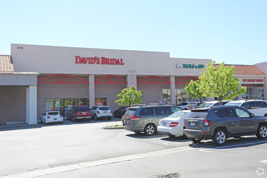 702-810 E Imperial Hwy, Brea, CA for lease - Building Photo - Image 1 of 5