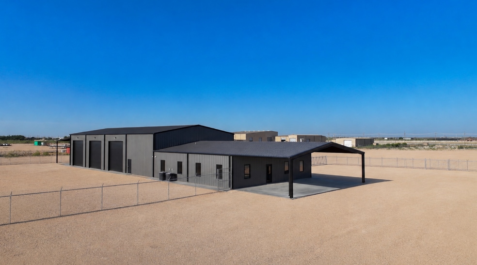 4020 County 48 Rd, Midland, TX for lease - Primary Photo - Image 1 of 26