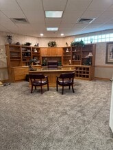 110 Athens St, Tarpon Springs, FL for lease Interior Photo- Image 2 of 2